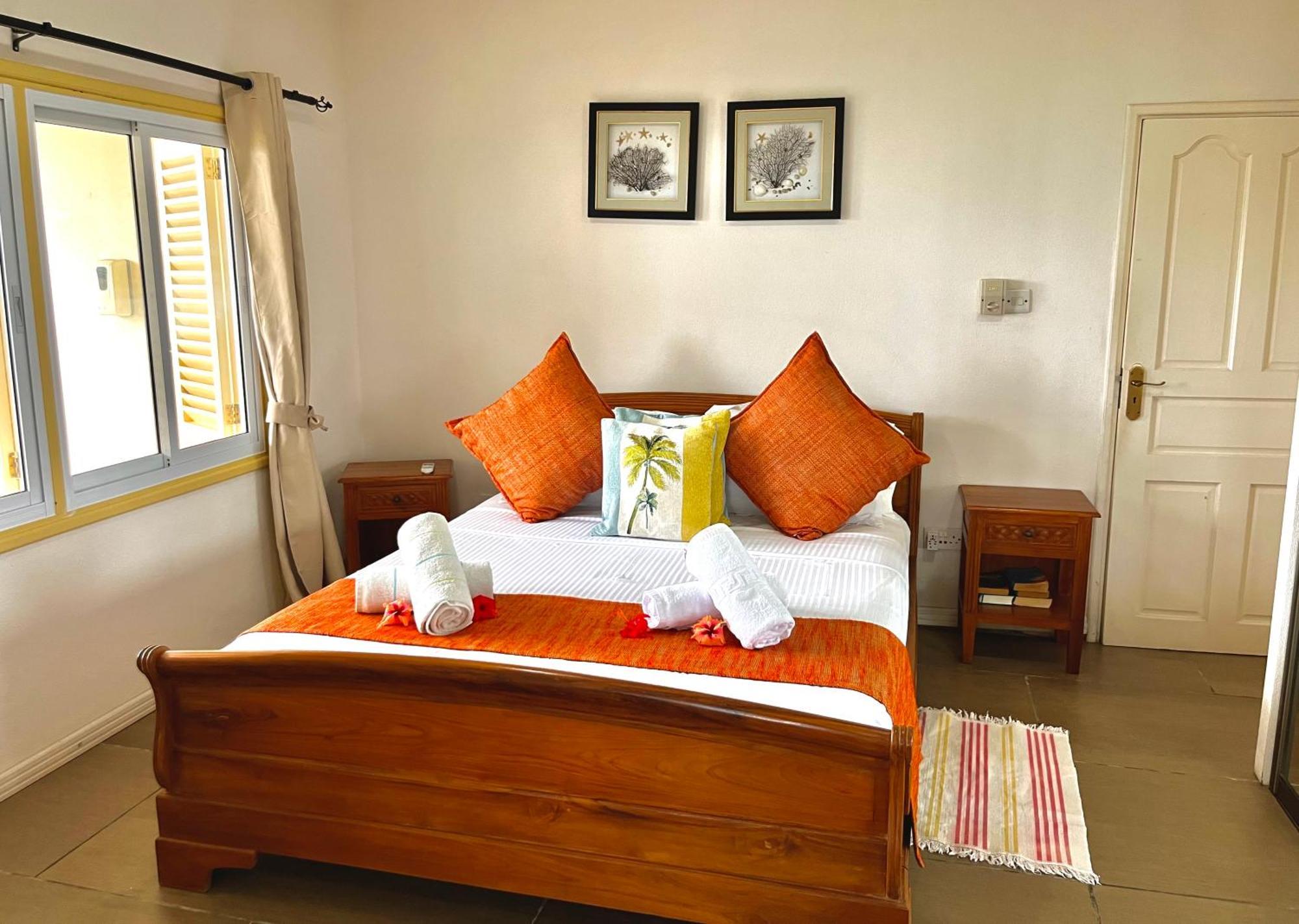 Summer Self Catering Anse la blague Екстер'єр фото