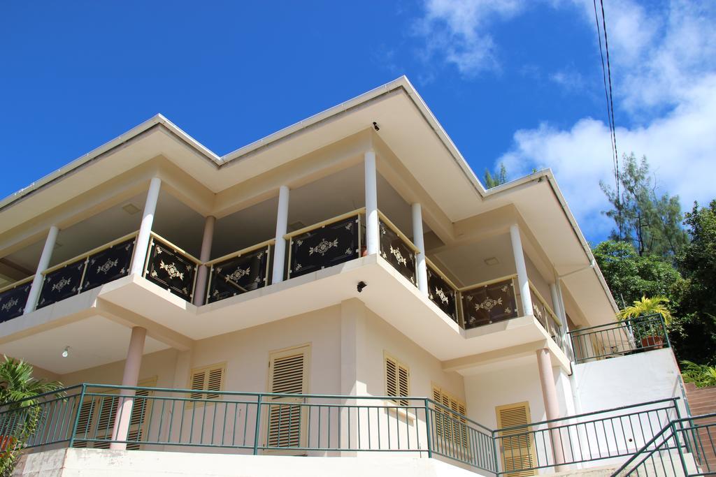 Summer Self Catering Anse la blague Екстер'єр фото