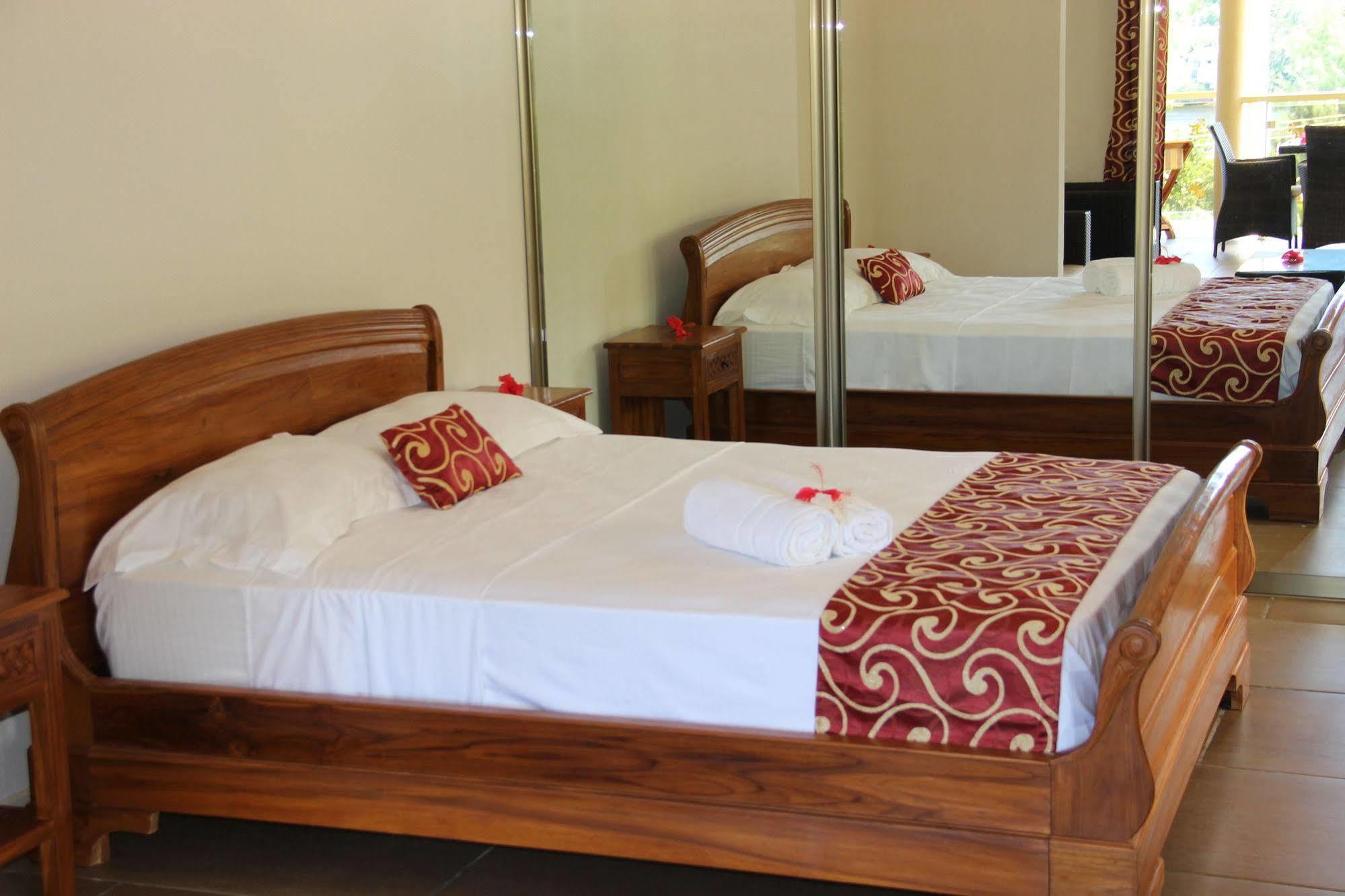 Summer Self Catering Anse la blague Екстер'єр фото