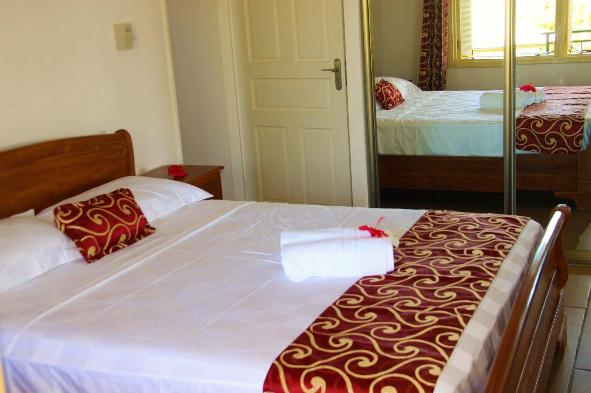 Summer Self Catering Anse la blague Екстер'єр фото